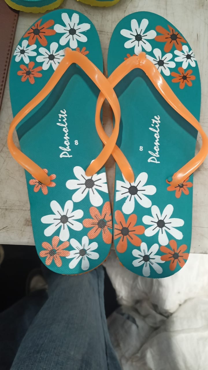 Women Slipper Size 8 Color Green