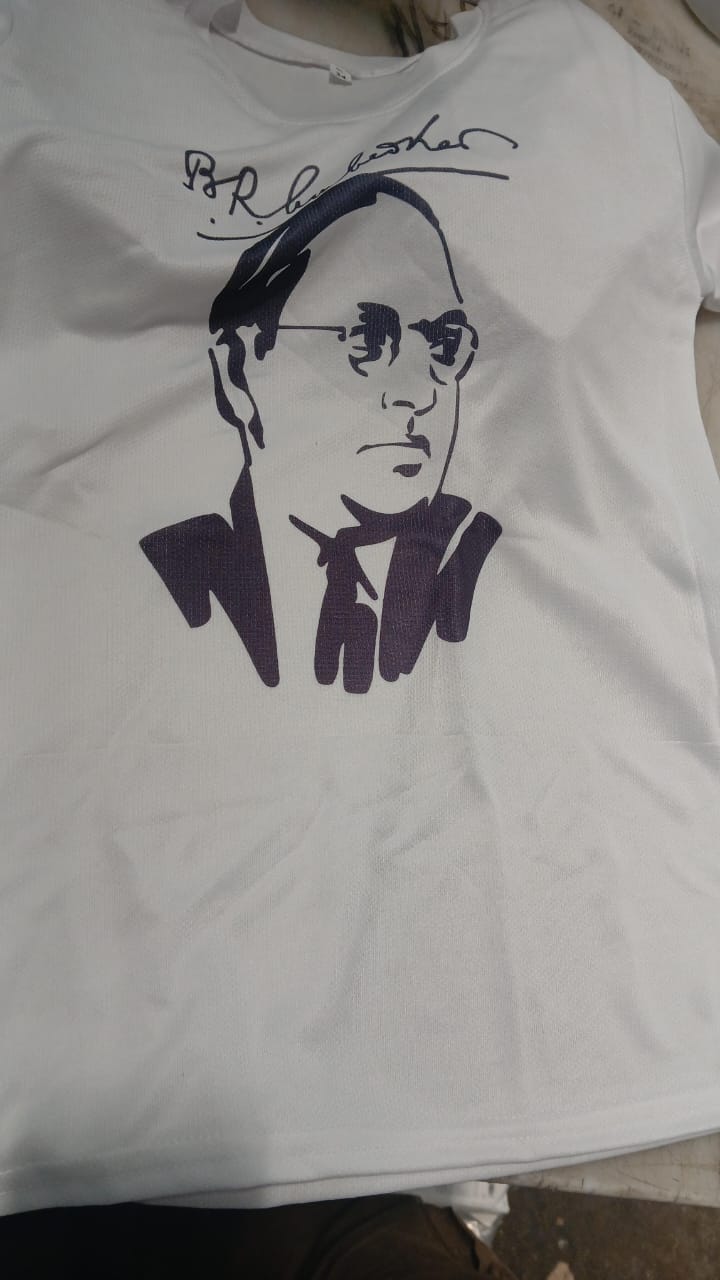 T Shirt For Men Colour White Size M