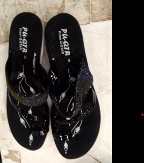 Women Flat Slippers Black Size 5