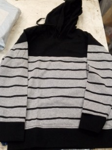 Kids Boys Black And Grey Sweatshirt Size 5 To 6 Year