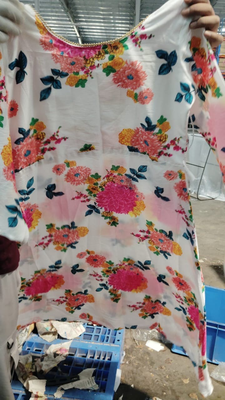 Women White Color Flower Printed Dress Size L