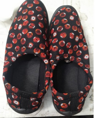Womens Slip On Shoes Black Red Size 5