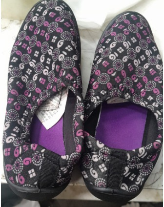 Womens Slip On Shoes Black Purple Size 6
