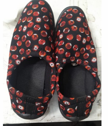 Womens Slip On Shoes Black Red Size 5