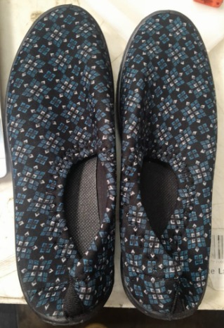 Womens Slip On Shoes Black Blue Size 9