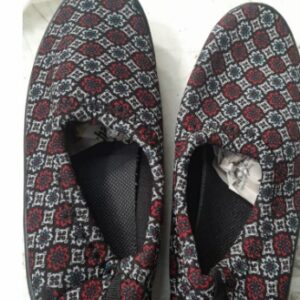 Womens Slip On Shoes Black Red Size 9