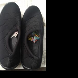 Womens Slip On Shoes Black Size 6