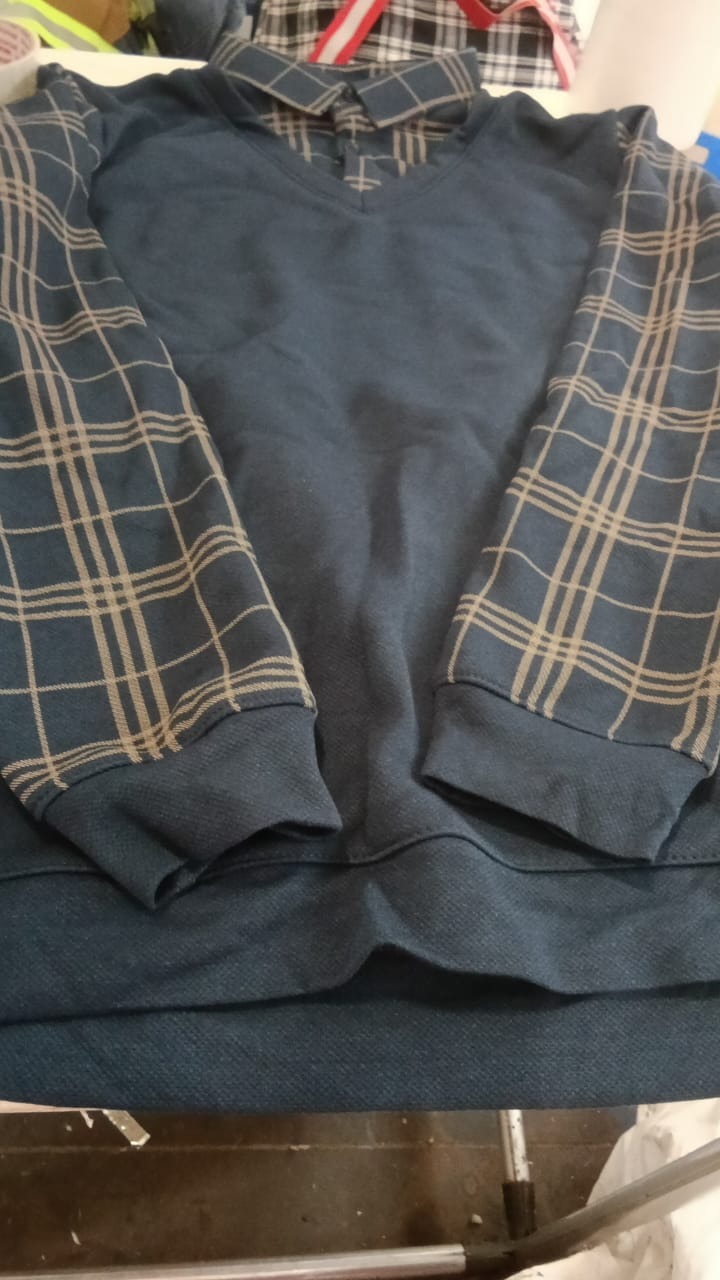 Mens Blue Color Sweater Size L
