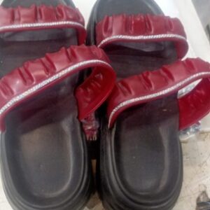 Women Slipper Black Colour Size 39