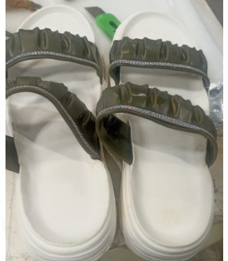 Women Slipper White Colour Size 37
