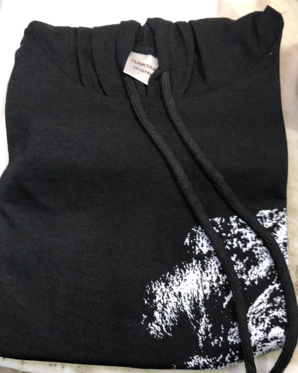 Black Color T Shirt For Boys Size 10 To 12 Years