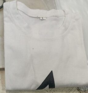 Men T Shirt White Colour Size L