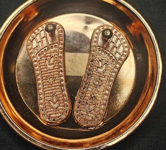 Laxmi Mata Foot In Metal Colour For Pooja
