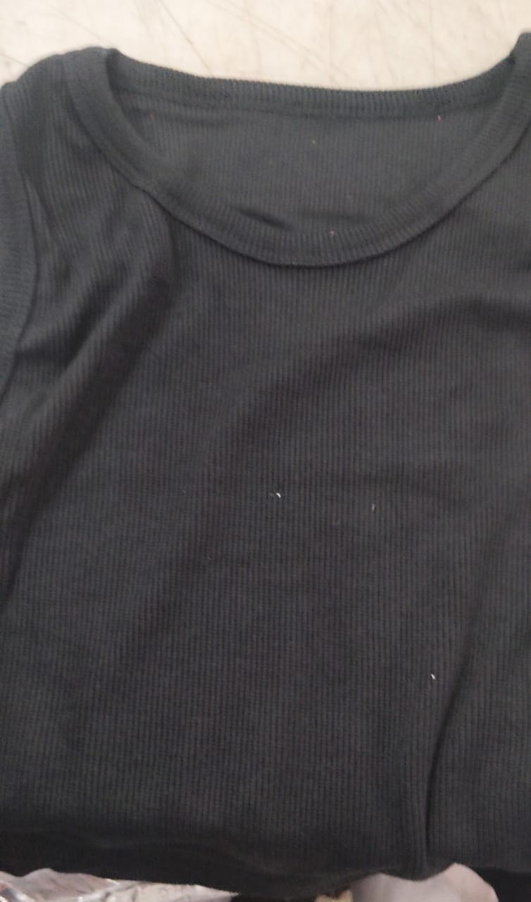 Women Black Color Crop Top Size M