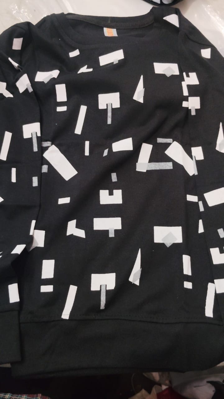 Kids Boy Black Color Sweatshirt Size 10 To 11Y