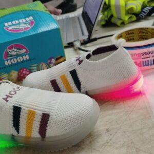 Hooh Kids Boy White Color Shoe Size 10