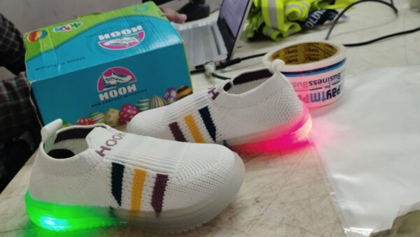 Hooh Kids Boy White Color Shoe Size 10