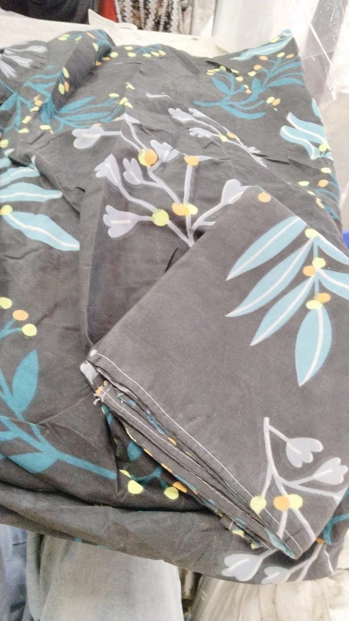 Black Color Printed Elastic Bed Sheet With 2 Pillow