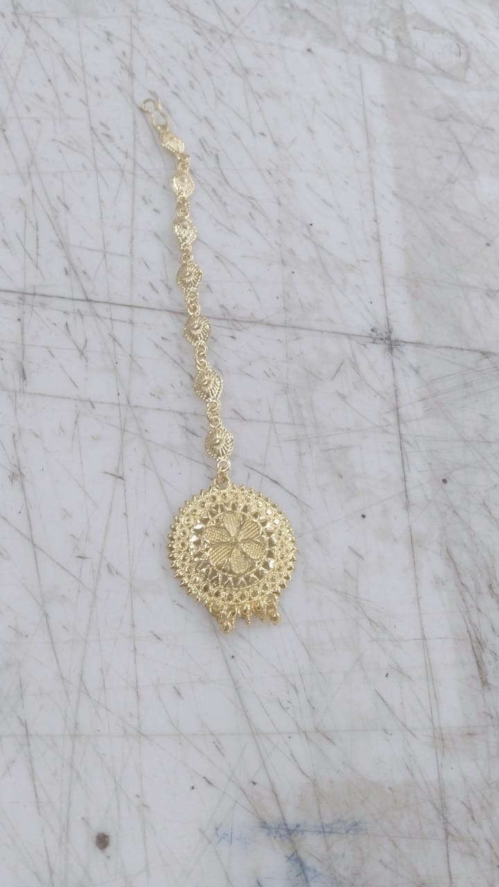 Golden Color Maang Tikka For Women