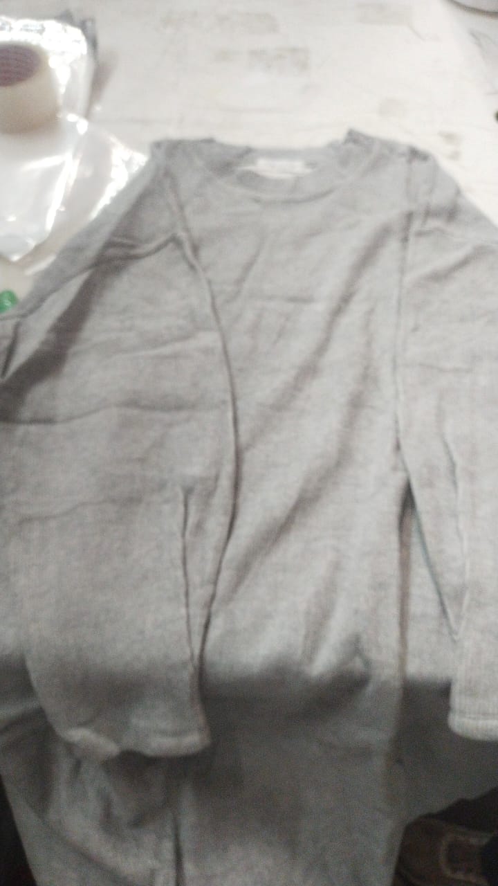 Women Grey Color Sweatshirt Size Xl