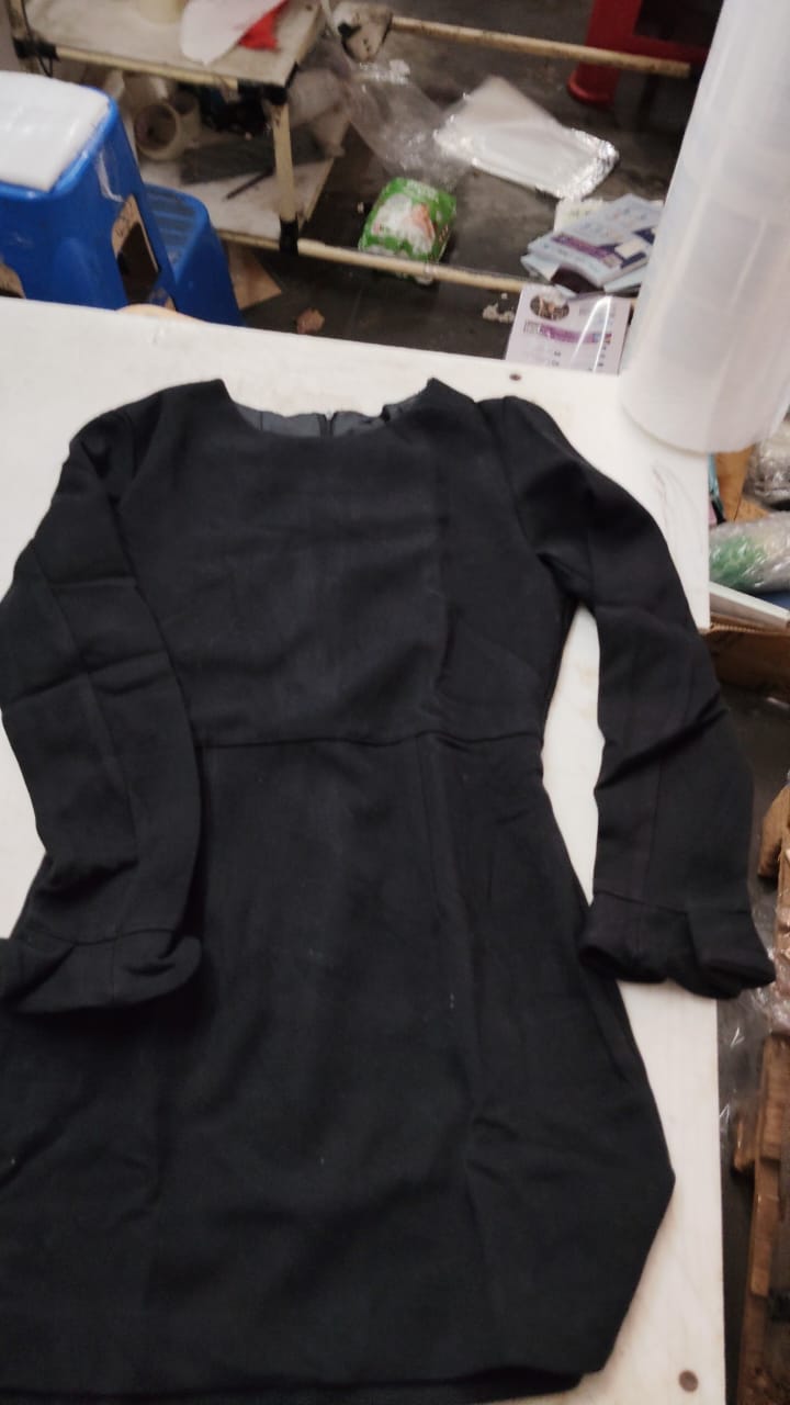 Girl Black Color Dress Size M