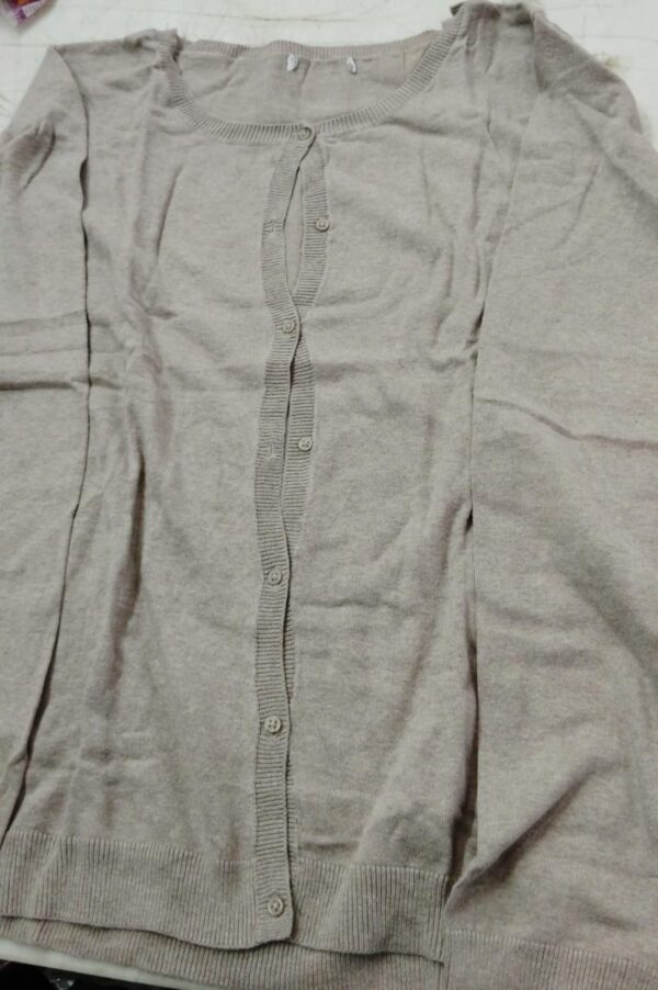 Women Grey Color V Shap Neck Sweater Size Xl