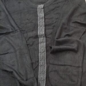 Women Black Color Sweater Size Xl