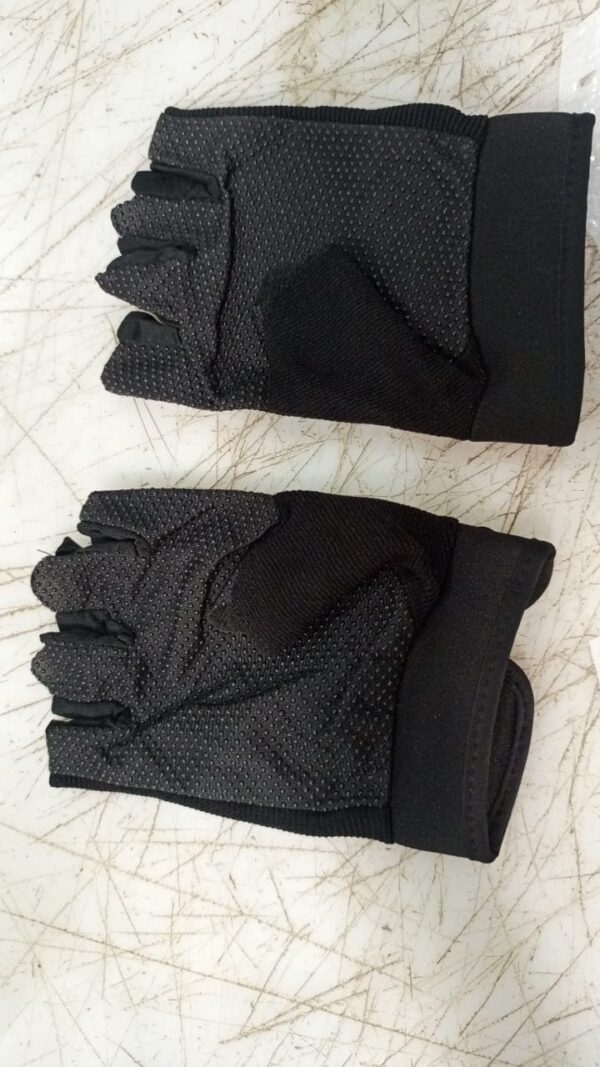 Anti Slip Riding Windproof Gloves Gym And Fitness Gloves