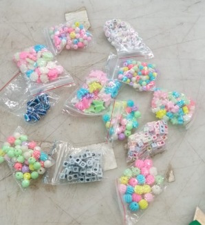 Multicolour Design Bracelet Making Beads 10 Gm Pack Of 12