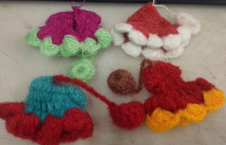 Laddu Gopal Woolen Dress With Cap Multi Coloured Pack Of 4