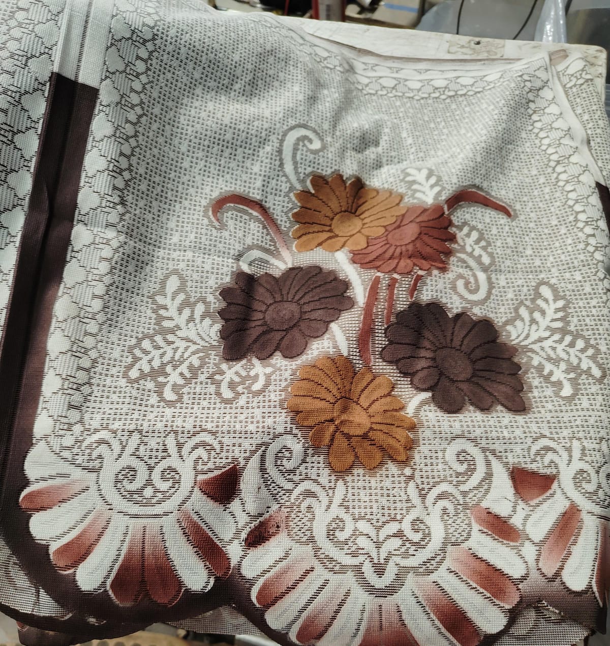 Cream And Brown Colour 5 Seater Sofa Cover