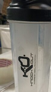Knockout Water Bottle Shaker White 700Ml