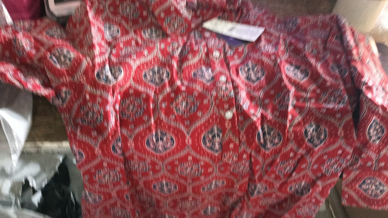 Acai women kurta red colour size XL