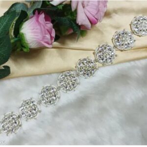 matha patti kundan and pearls work light gold polish