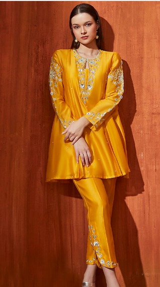 Trumpet Vine wishlist Mustard Pure Chanderi Zari Embroidered Kurta Set Yellow Colour Size XL