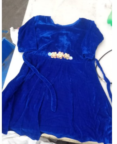 Girls Velvet Frock Blue Size 5 To 6 Y