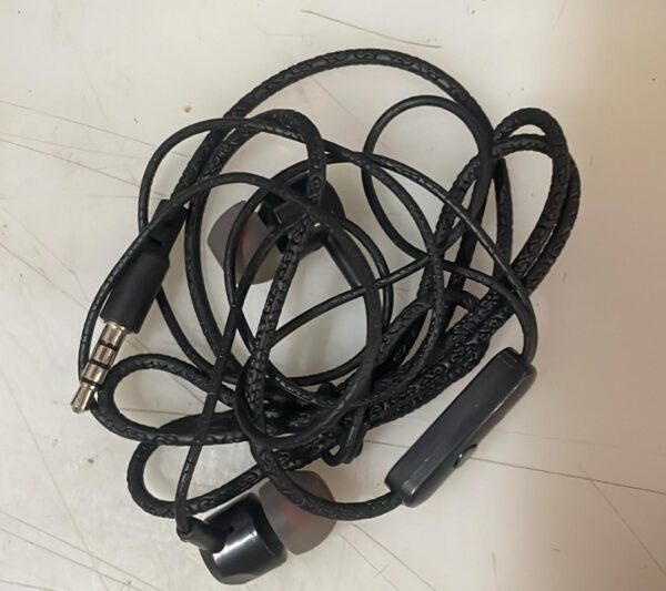 Black Color Wired Earphone