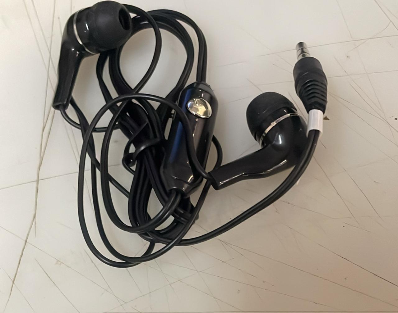 Black Color Wired Earphone
