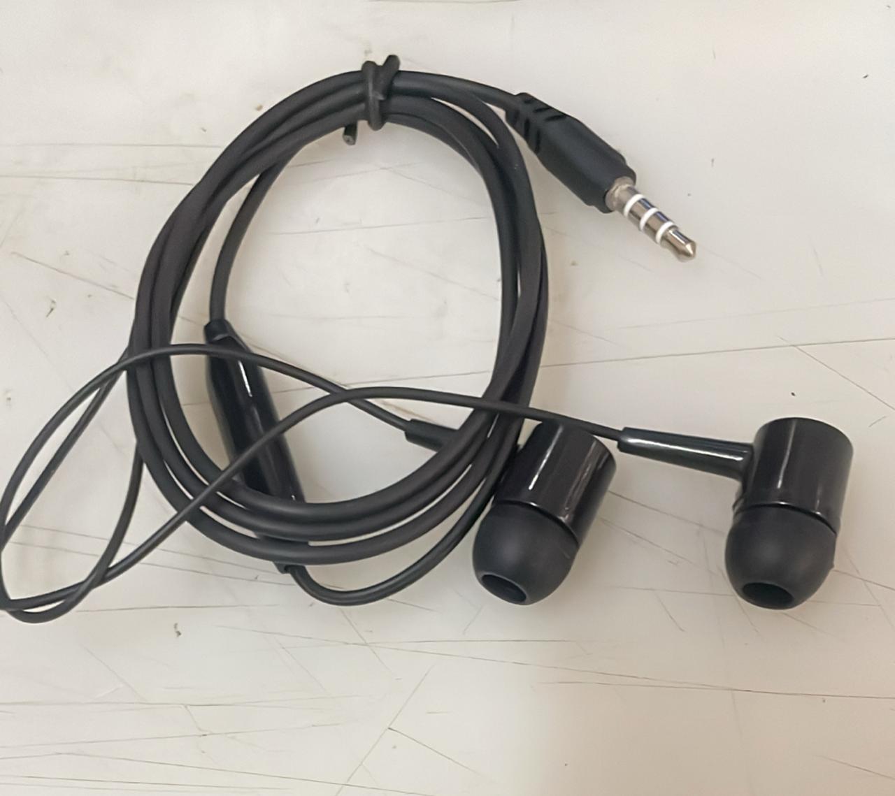 Black Color Wired Earphone
