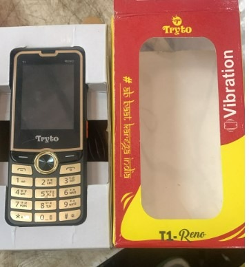 Try To T1 Reno Golden And Black Color Feature Phone 16Mb Ram Imei No 352101685142820