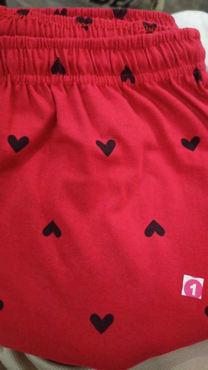 Kide Girl Track Pant Size 4 To 5 Year Color Red