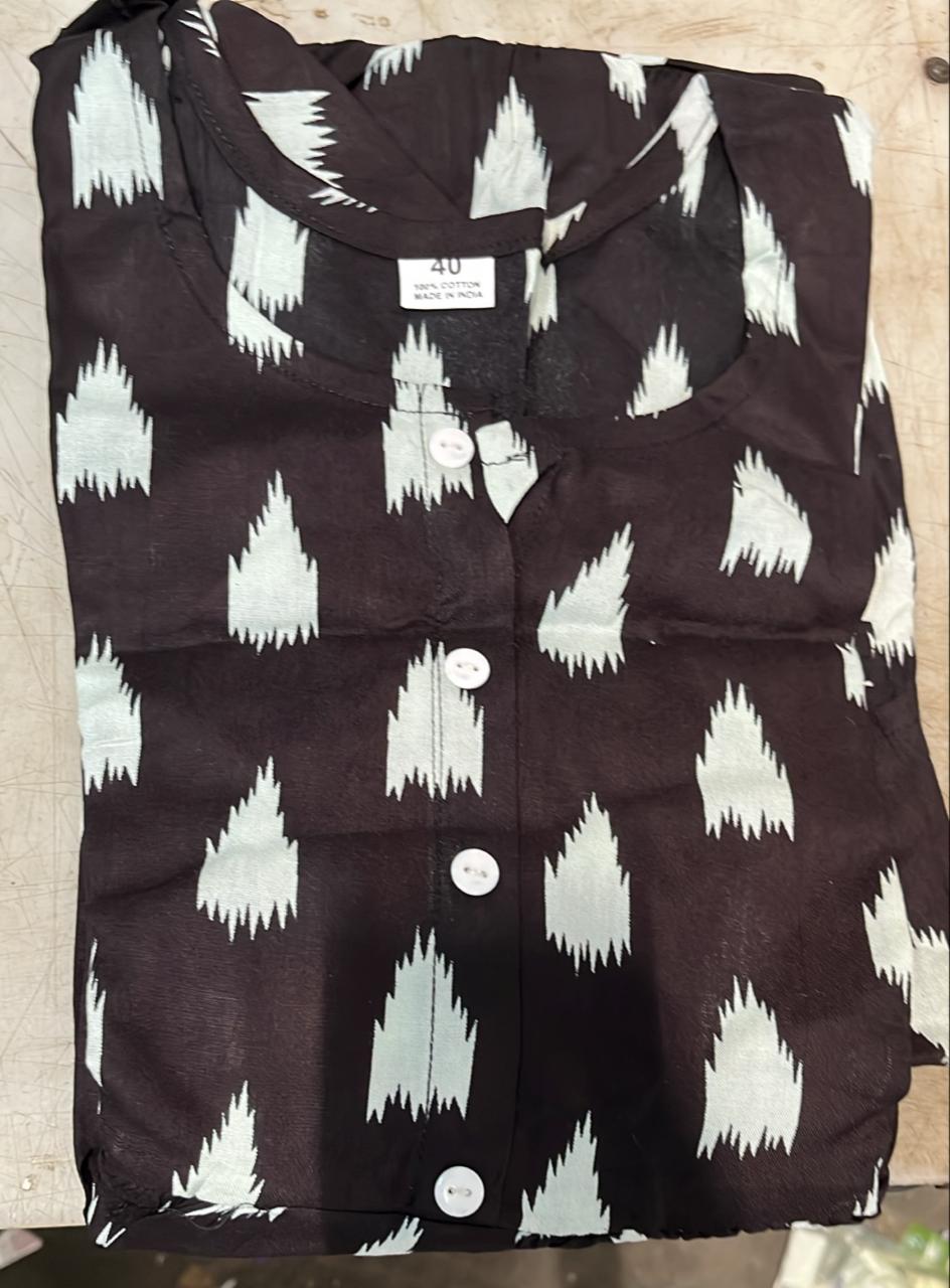 Women Floral Printed Black Colour Kurta Size 40