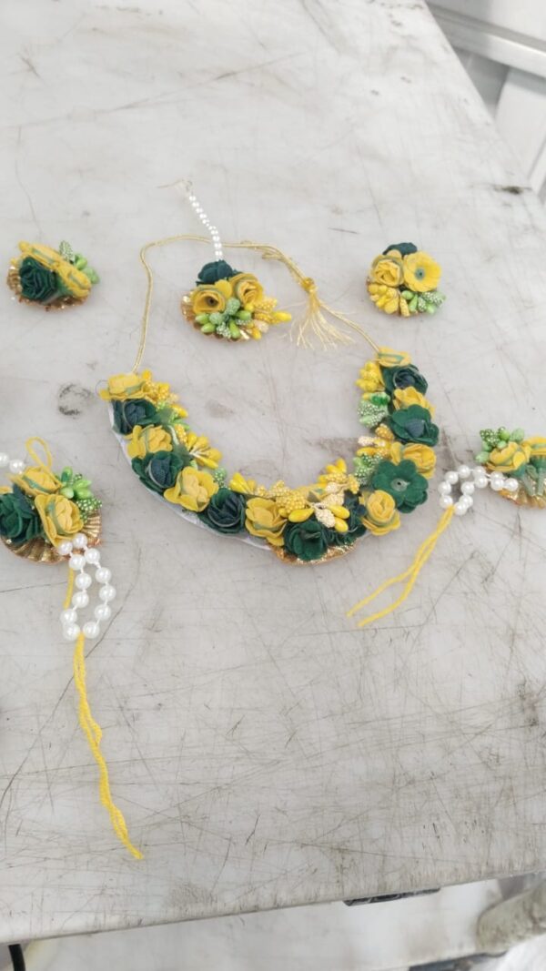 Flower Haldi Jewellery Set Of Women