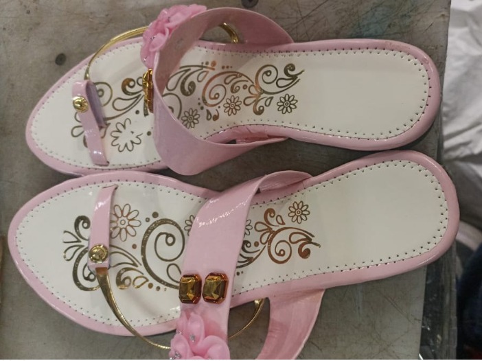 Women Slipper Pink Colour Size 40
