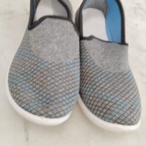 Grey Color Shoes For Women Size 6