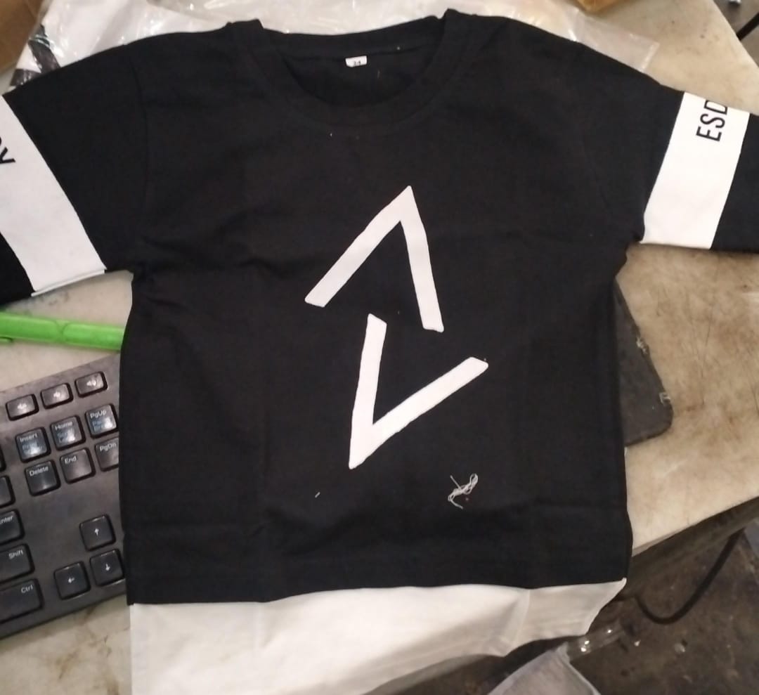 Kids Boy Black White T Shirt Size 24
