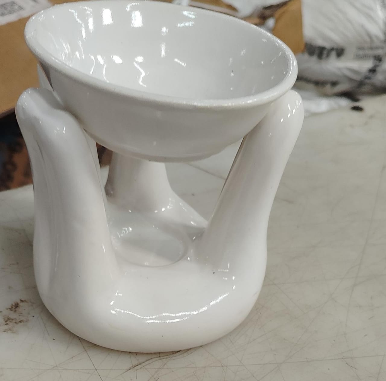 Ceramic Hand Shape Diffuser For Home Fragrance Burner