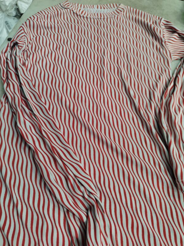 Red And White Colour T Shirt For Women Size S
