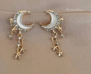 Exotic leaf Drop Earrings Alloy Drops Danglers Golden
