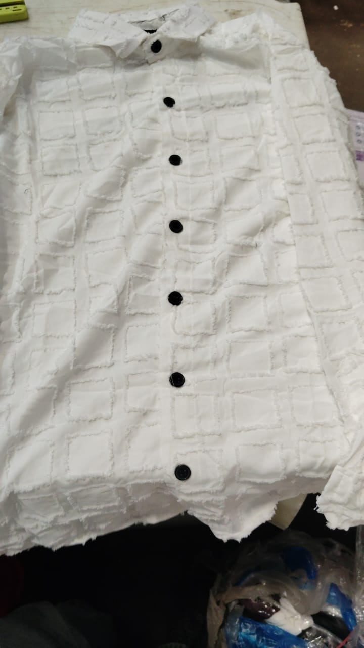 Men White Color Shirt Size l